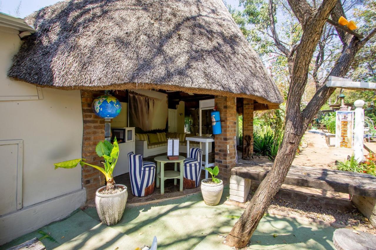 Victoria Falls Backpackers Lodge Экстерьер фото