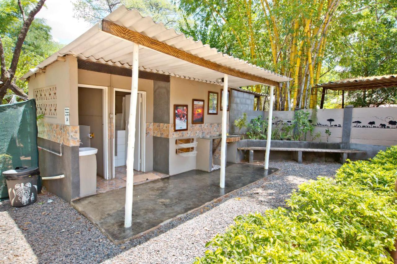 Victoria Falls Backpackers Lodge Экстерьер фото