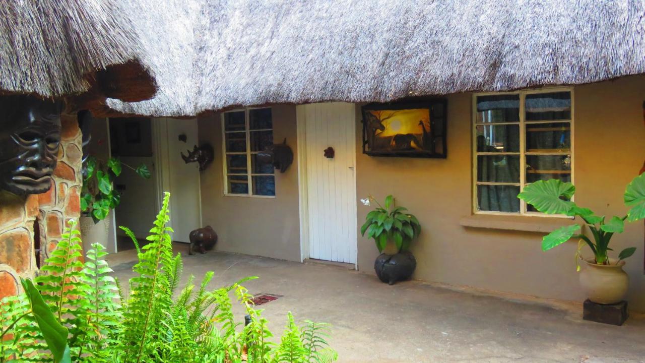Victoria Falls Backpackers Lodge Экстерьер фото